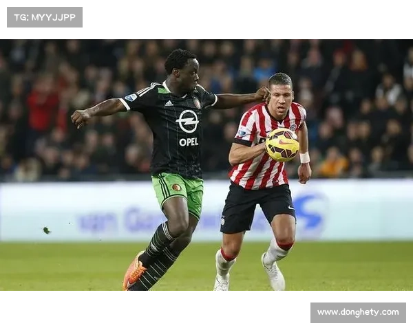 如何区分埃因霍温青年队与阿贾克斯青年队的不同特点与风格